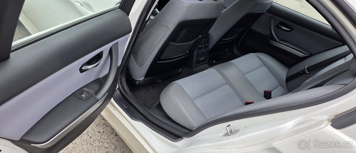 BMW E90 320D 2008 - 8