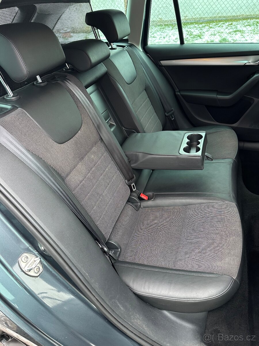 ŠKODA OCTAVIA 3 manuál benzín elegance model 2015 - 8