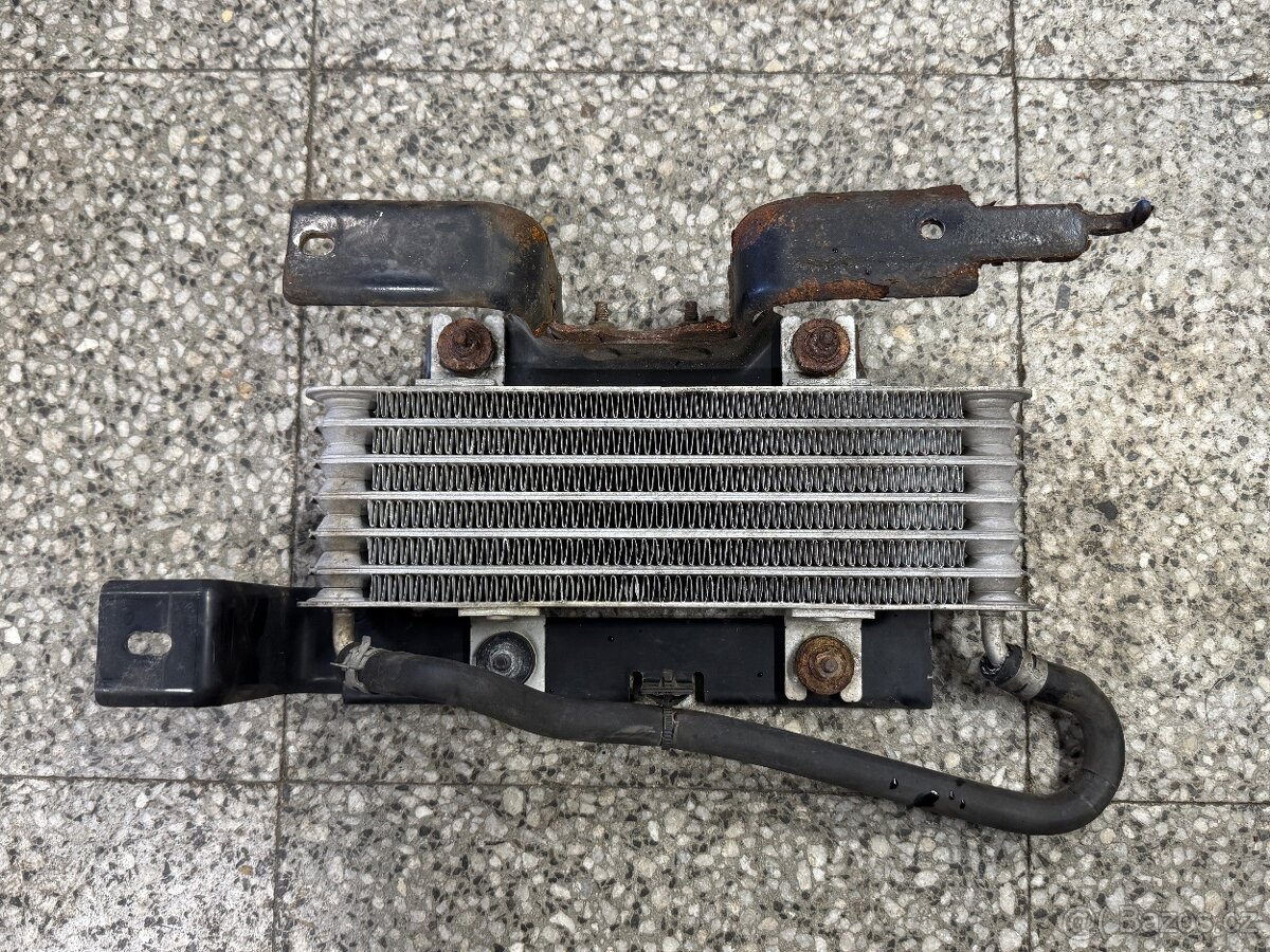 Airbagy, světla, víko kufru + okno, dveře Nissan Juke F15 - 8