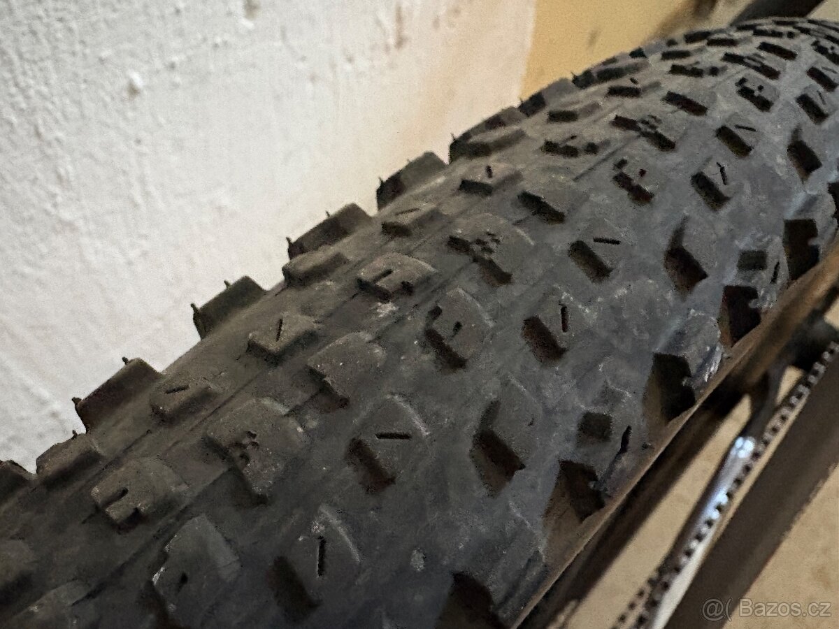 Genesis Impact Carbon 8.2 - veľ. M - 8