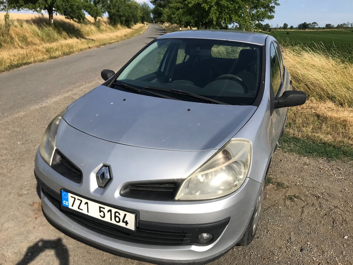 Renault Clio 1.5 dci 50kw - 8