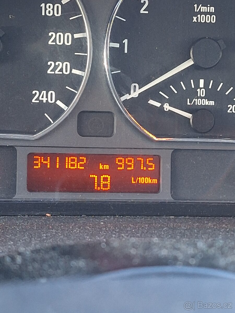 BMW e46 318i touring - 8