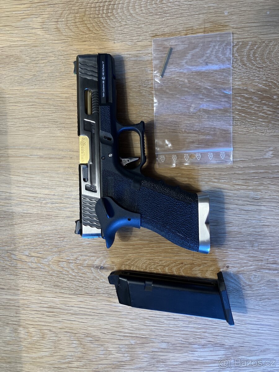 Airsoftová pistole - 8