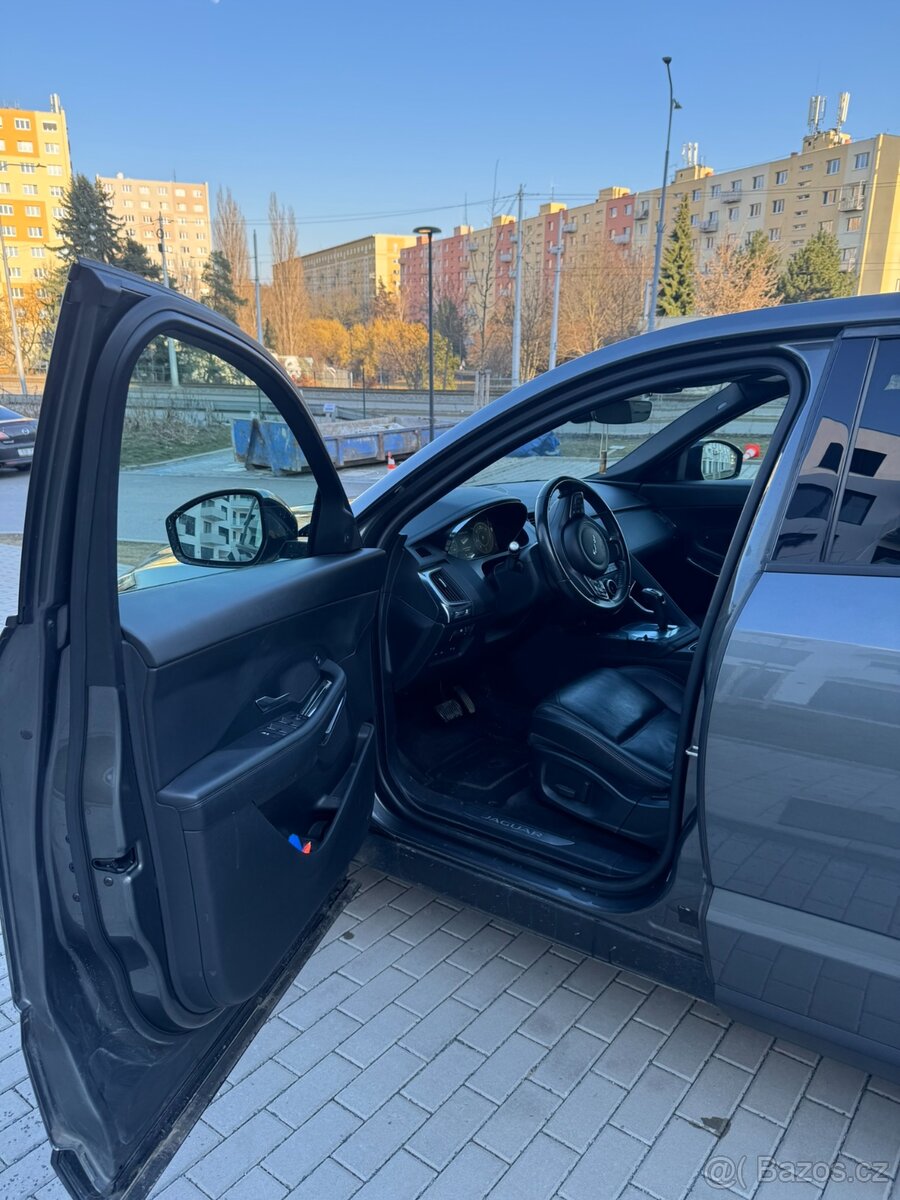 Jaguar E-Pace 132kW, D180, AWD - 8