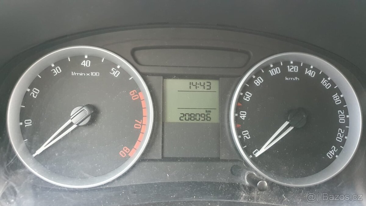 Škoda Roomster 1,4 16v r.v.2008, 63kw, benzín - 8