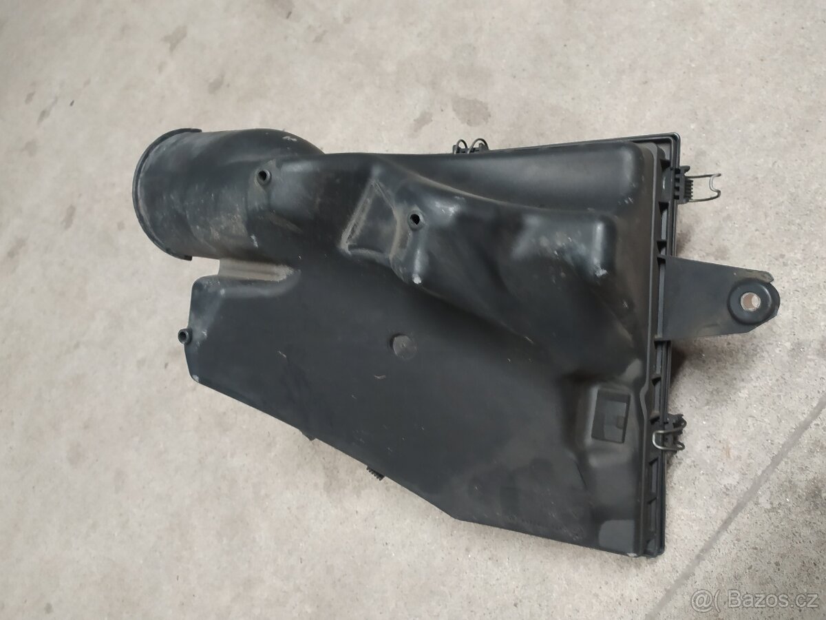 BMW E60/E61 535d 200kw mix věcí na foto - 8