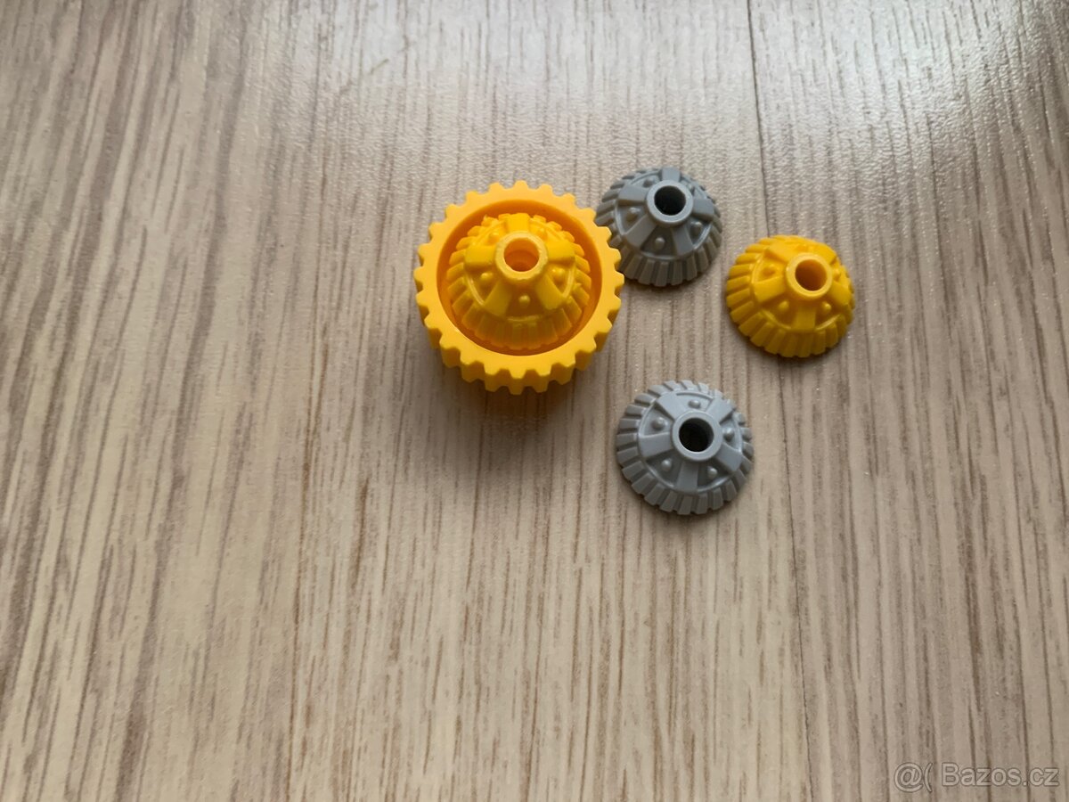 Retro kosmická stavebnice - 8