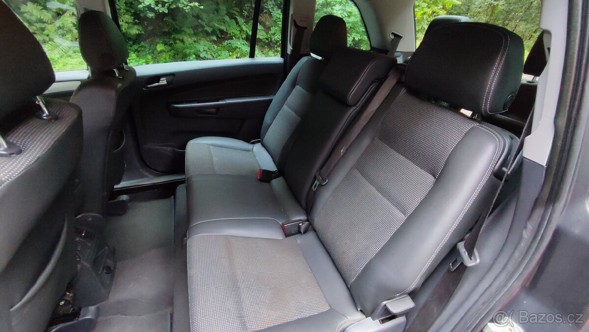 Opel Zafira 1,9CDT, 110kW, 7 míst - 8