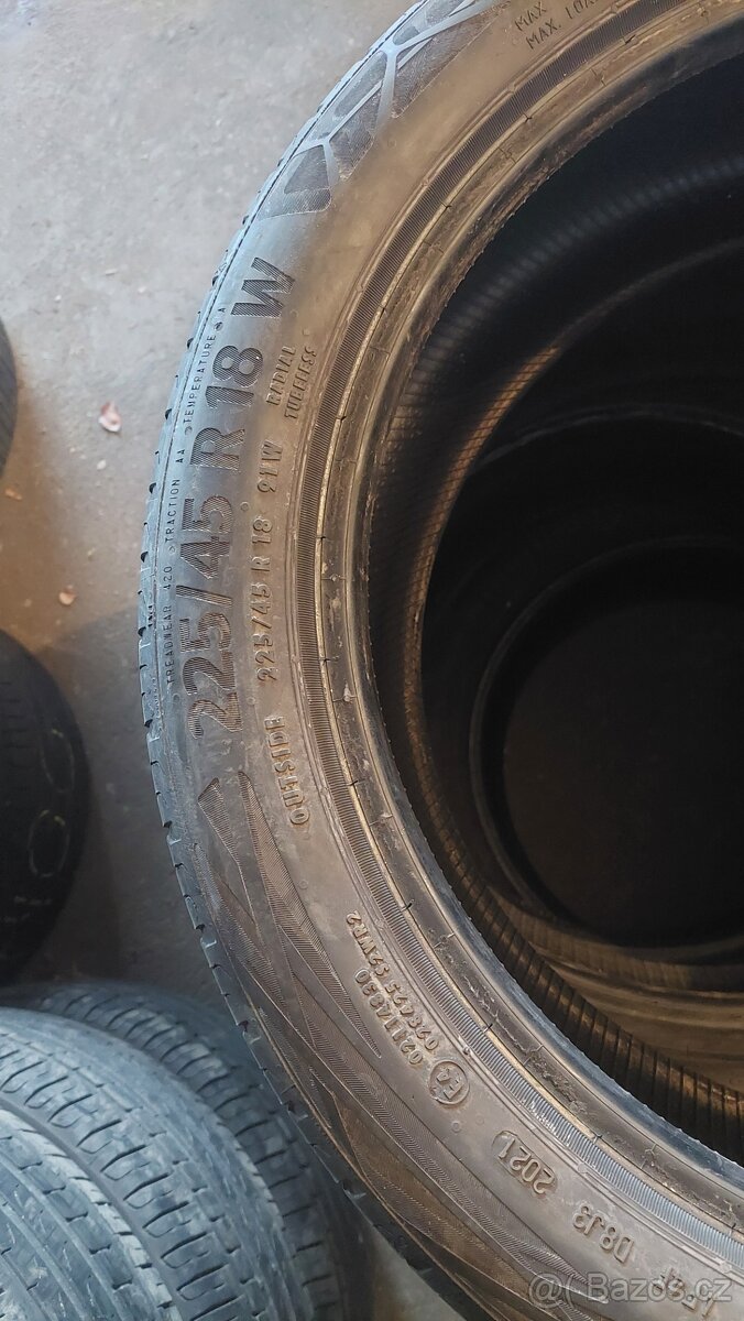 225/45R18 - 8