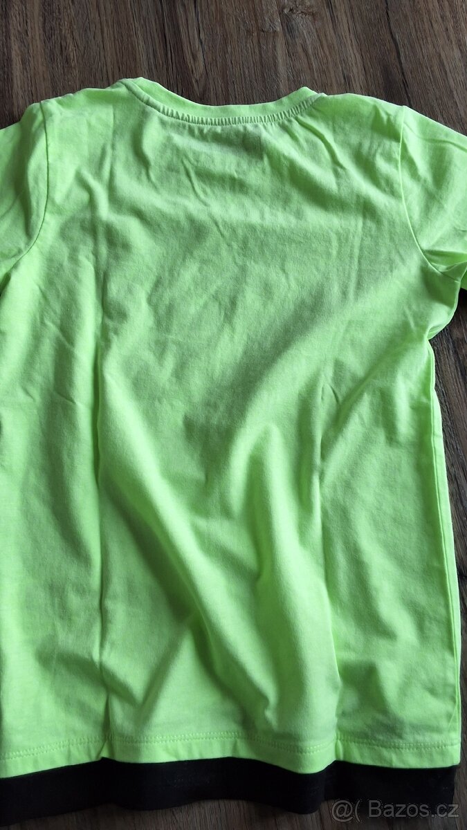 Chlapecká trička velikost 134/140 - 8
