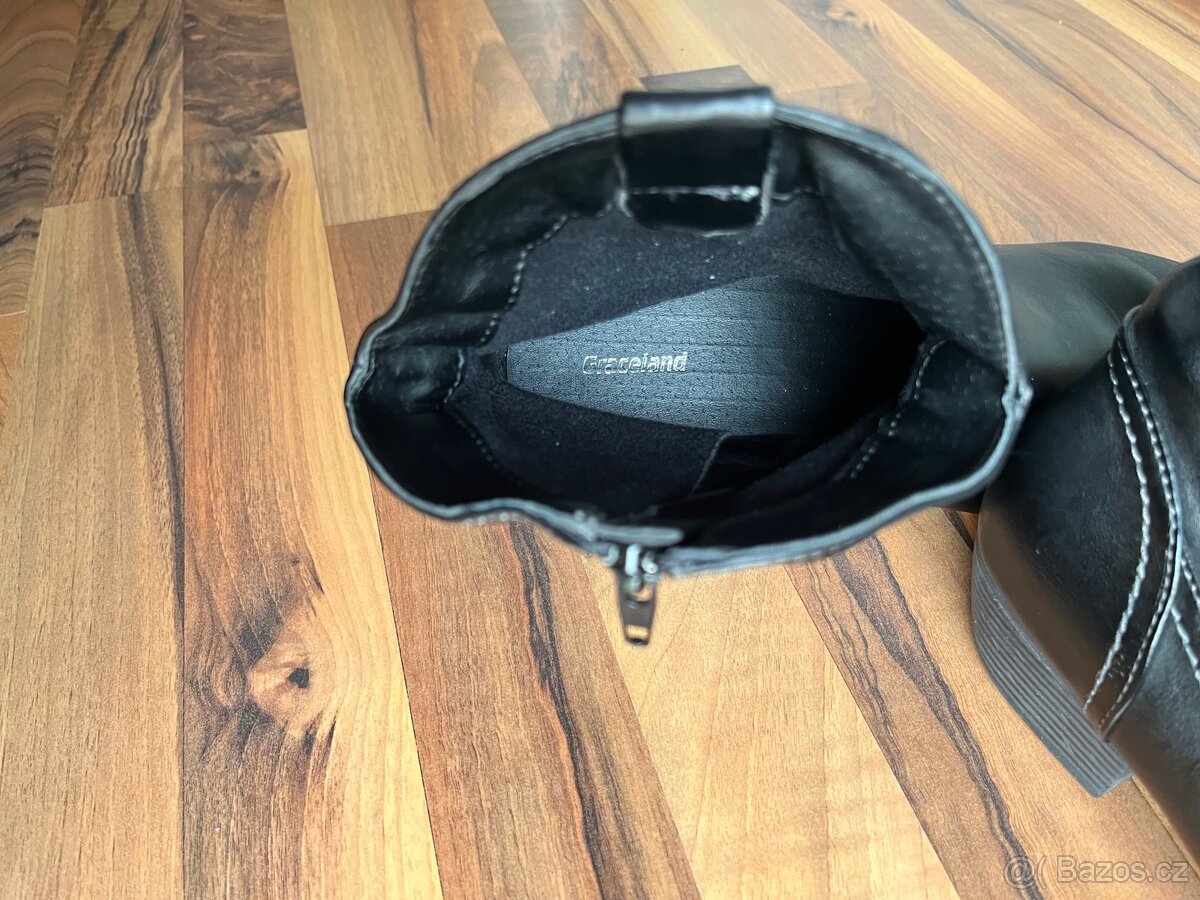 Klasické dámské kotníkové boty - 8