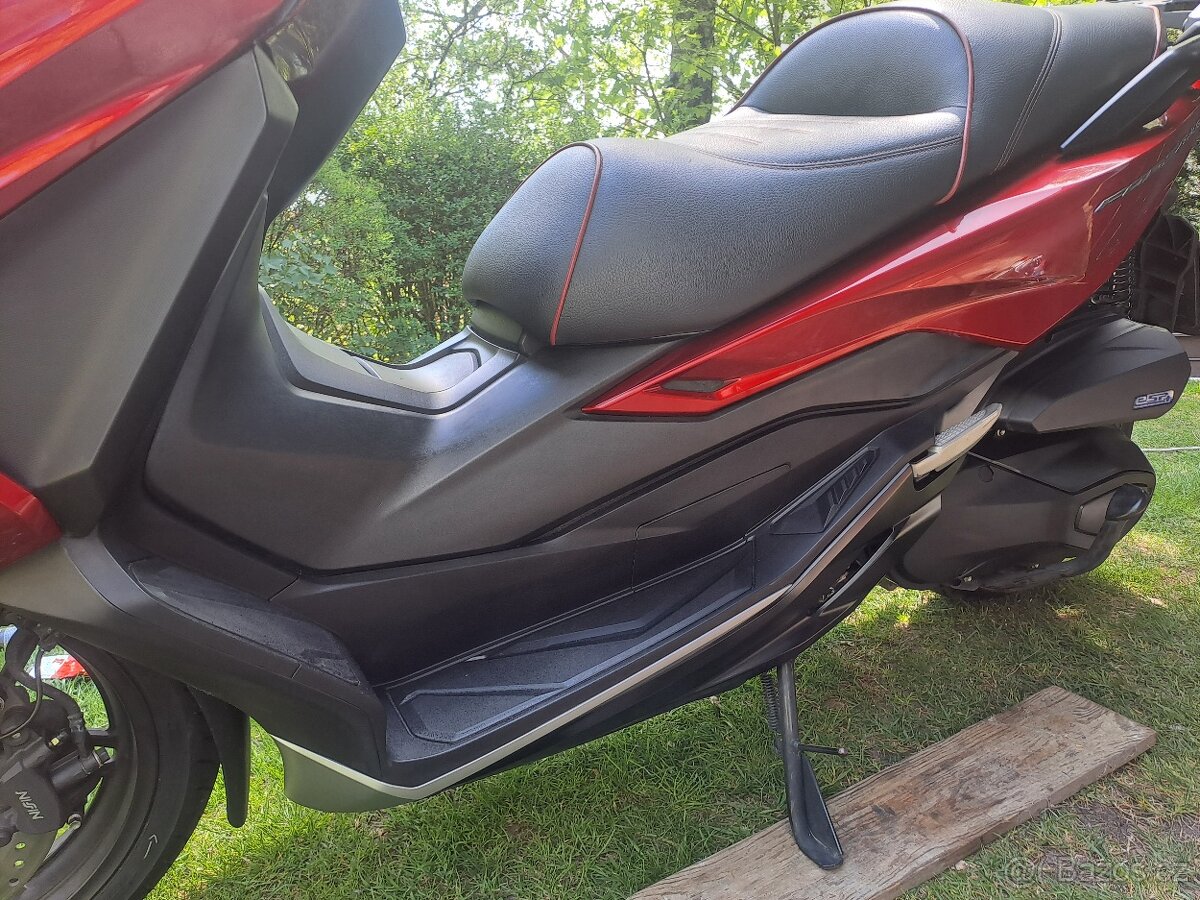 Honda Forza 350 - 8