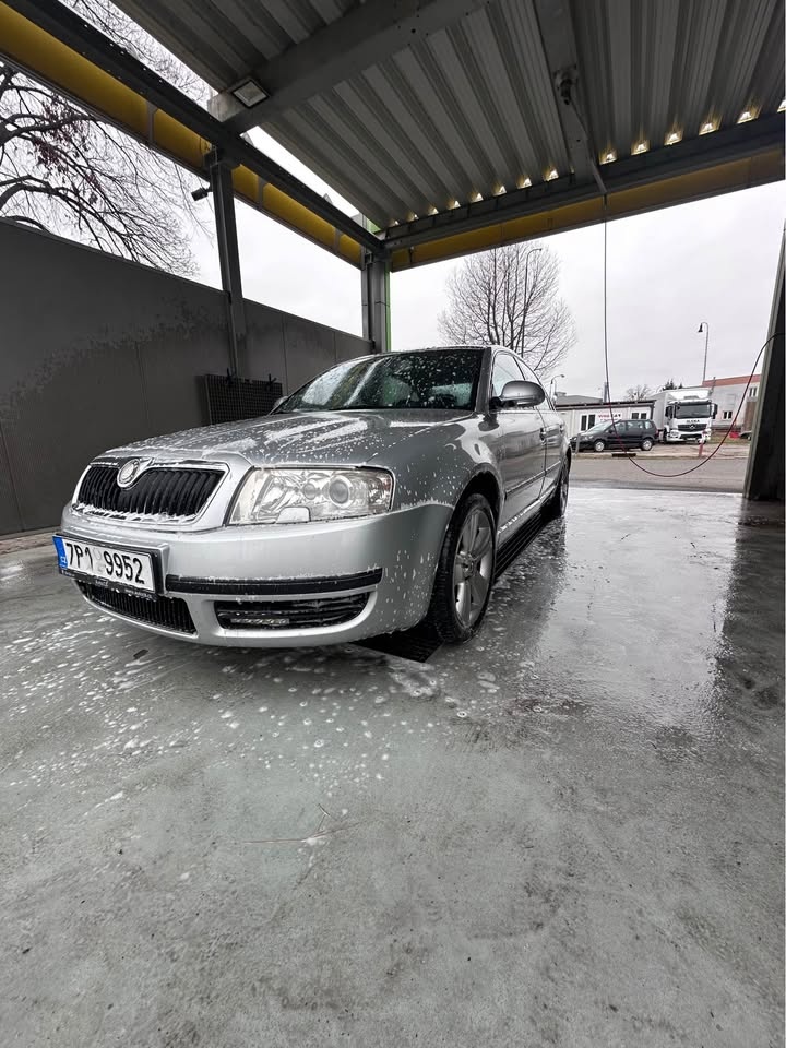 Škoda Superb - 8