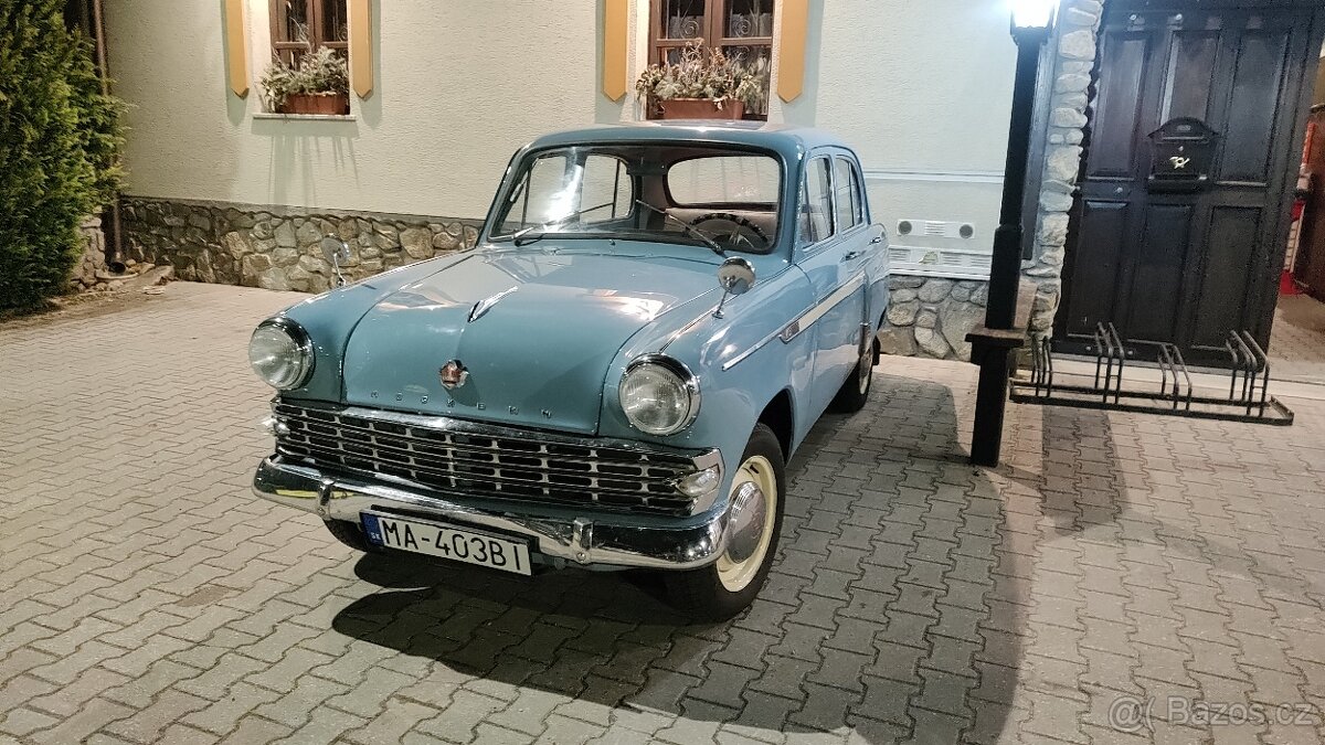Moskvič 403 - 8