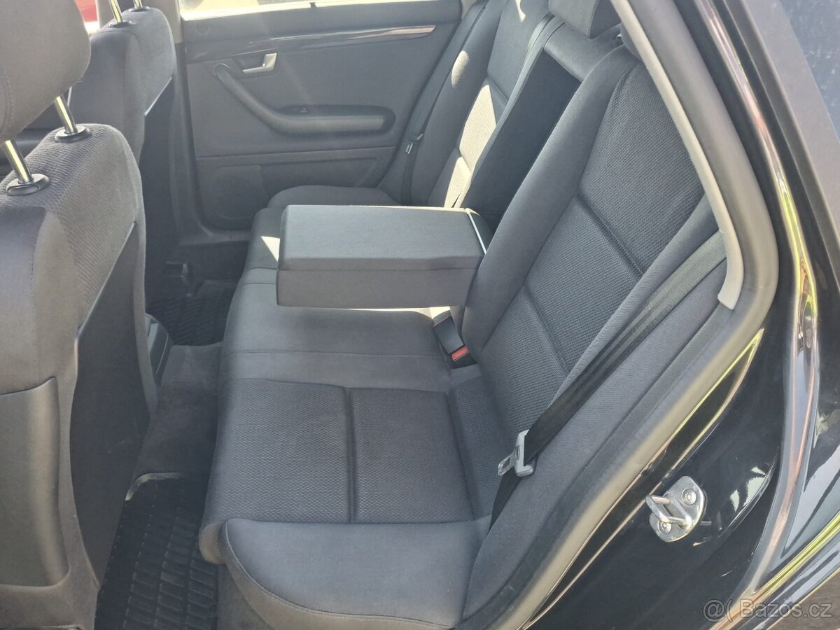 Audi A4 Avant 2,5 TDi Quattro - 8