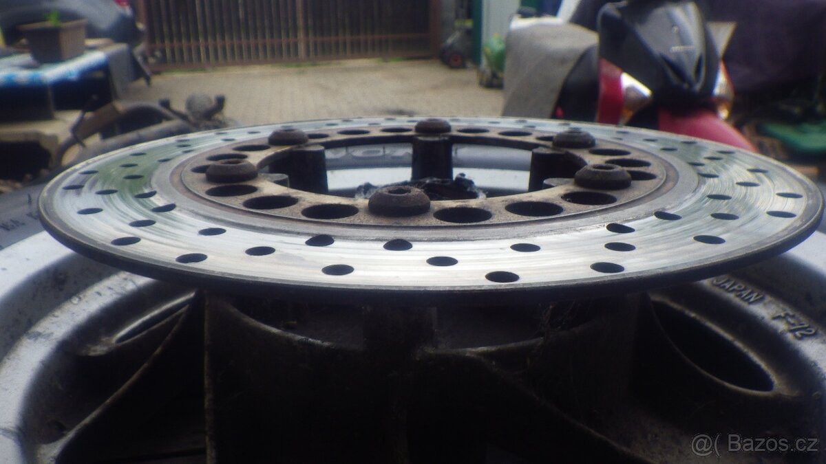 Přední kolo Yamaha Majesty 250 - 8