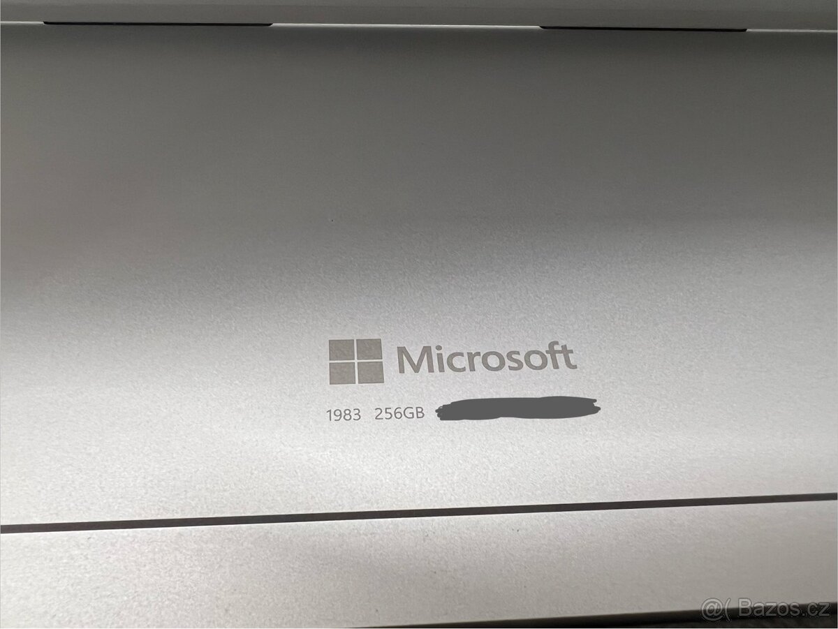 Microsoft Surface Pro 8 (i5, 8GB, 256GB) - 8