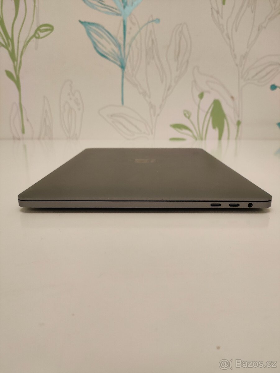 MacBook Pro A1989 (2018) | 8 GB RAM | 256 GB SSD - 8