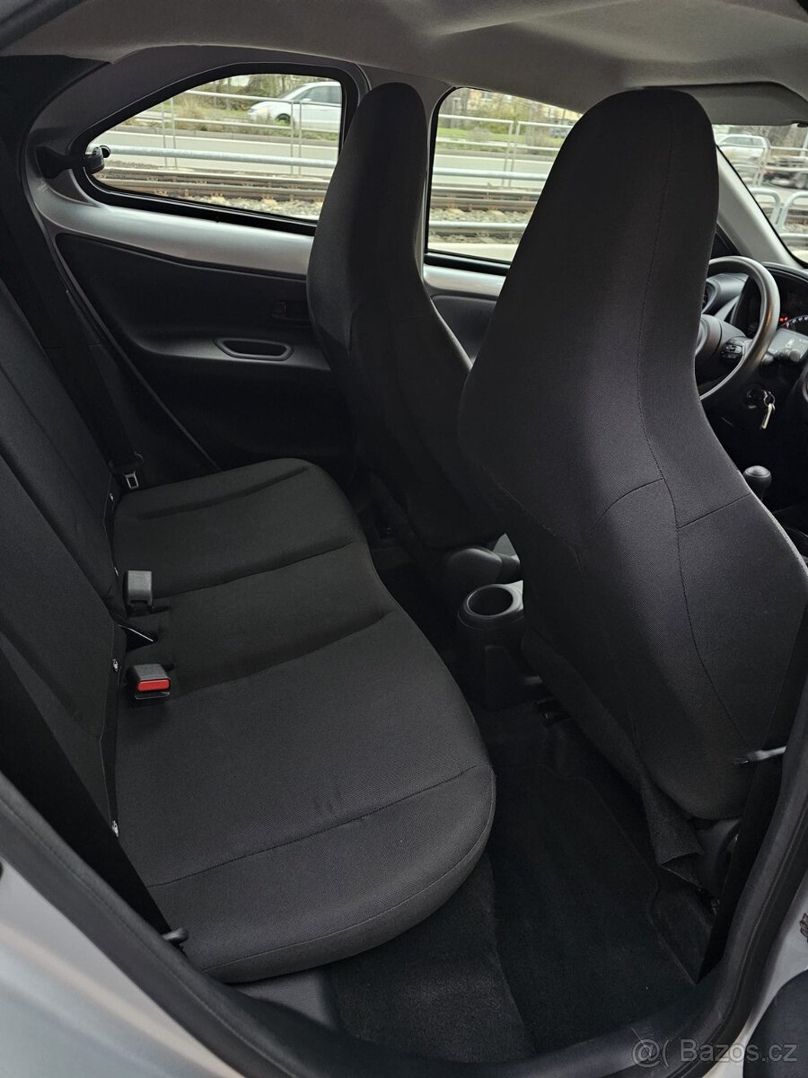 TOYOTA Aygo X - 1.0L 72 - MT 72 - 8