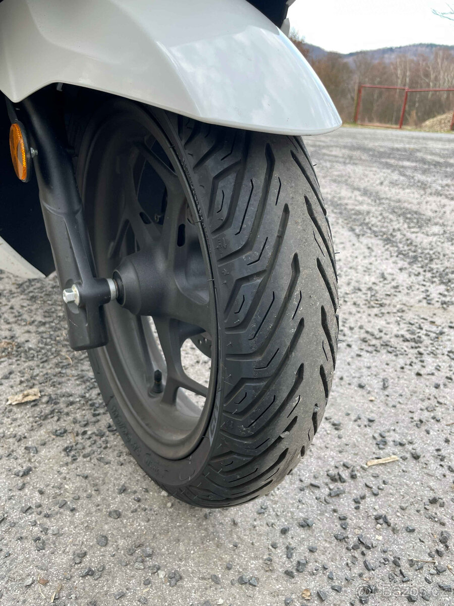 HONDA PCX 125 (10/2022) - 8