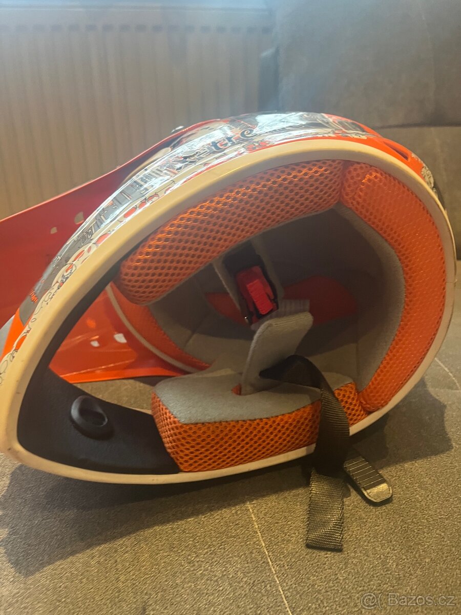 Dětská helma - 8