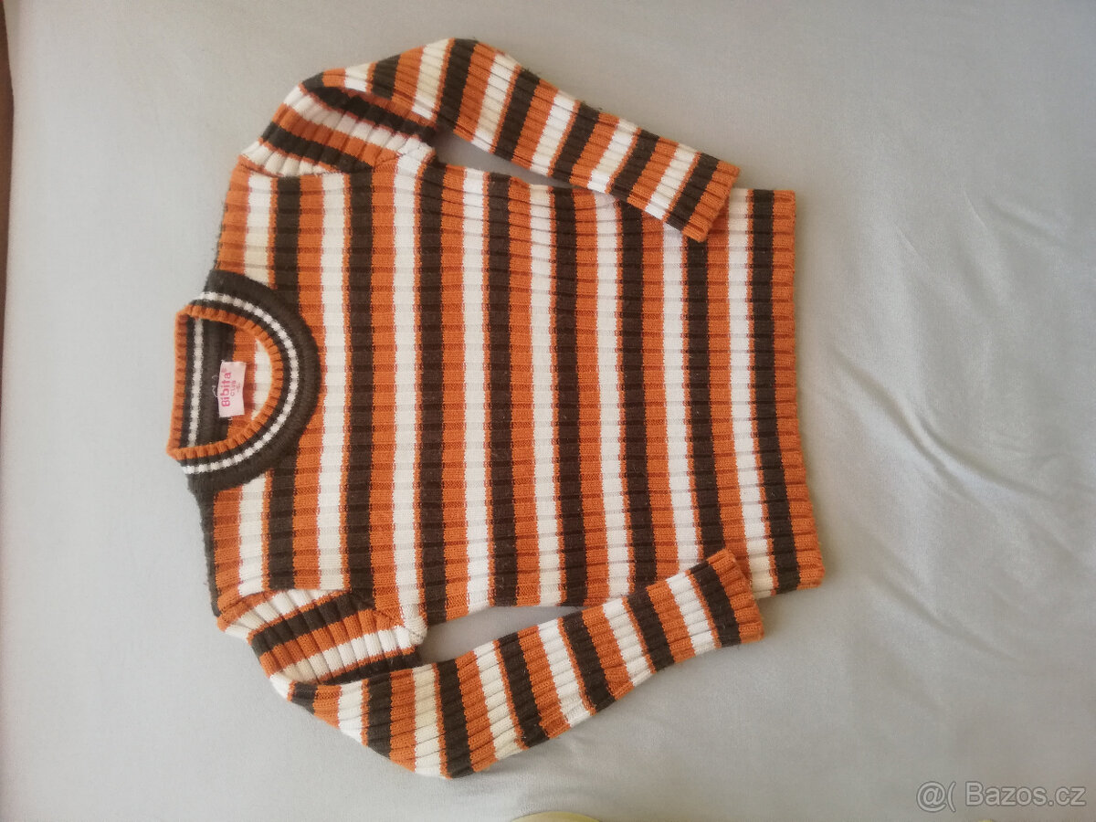 Prodám dívčí mikiny, svetry (NOVÉ i nošené) - 9 ks. - 8