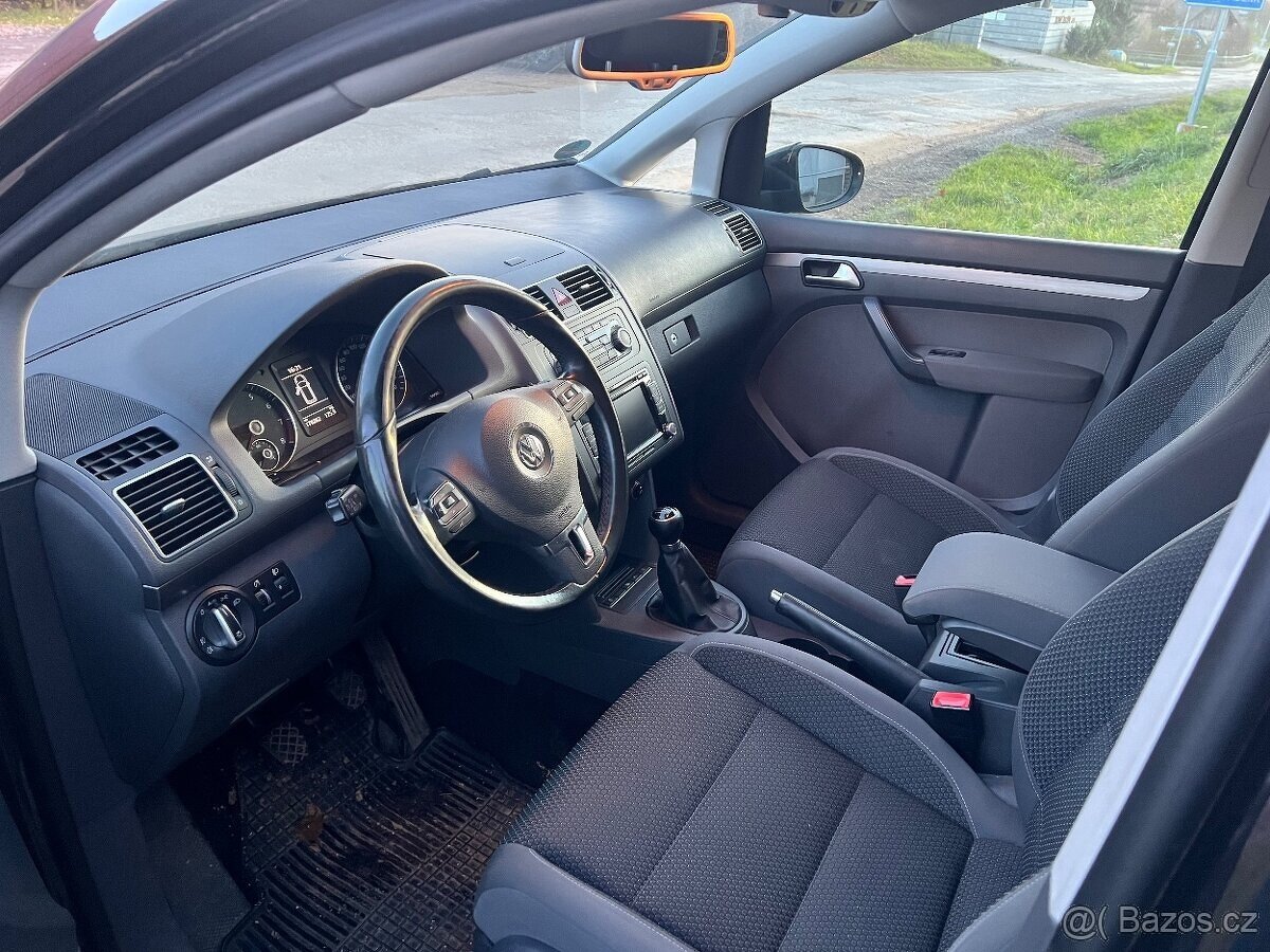 Volkswagen Touran 1.4 Tsi 2011 170tkm tažné - 8