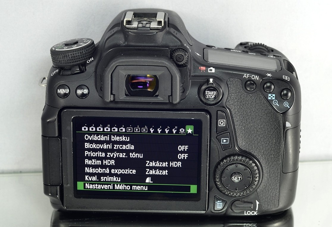 Canon EOS 70D APS-CFull HDVWIFI11 000 Exp - 8