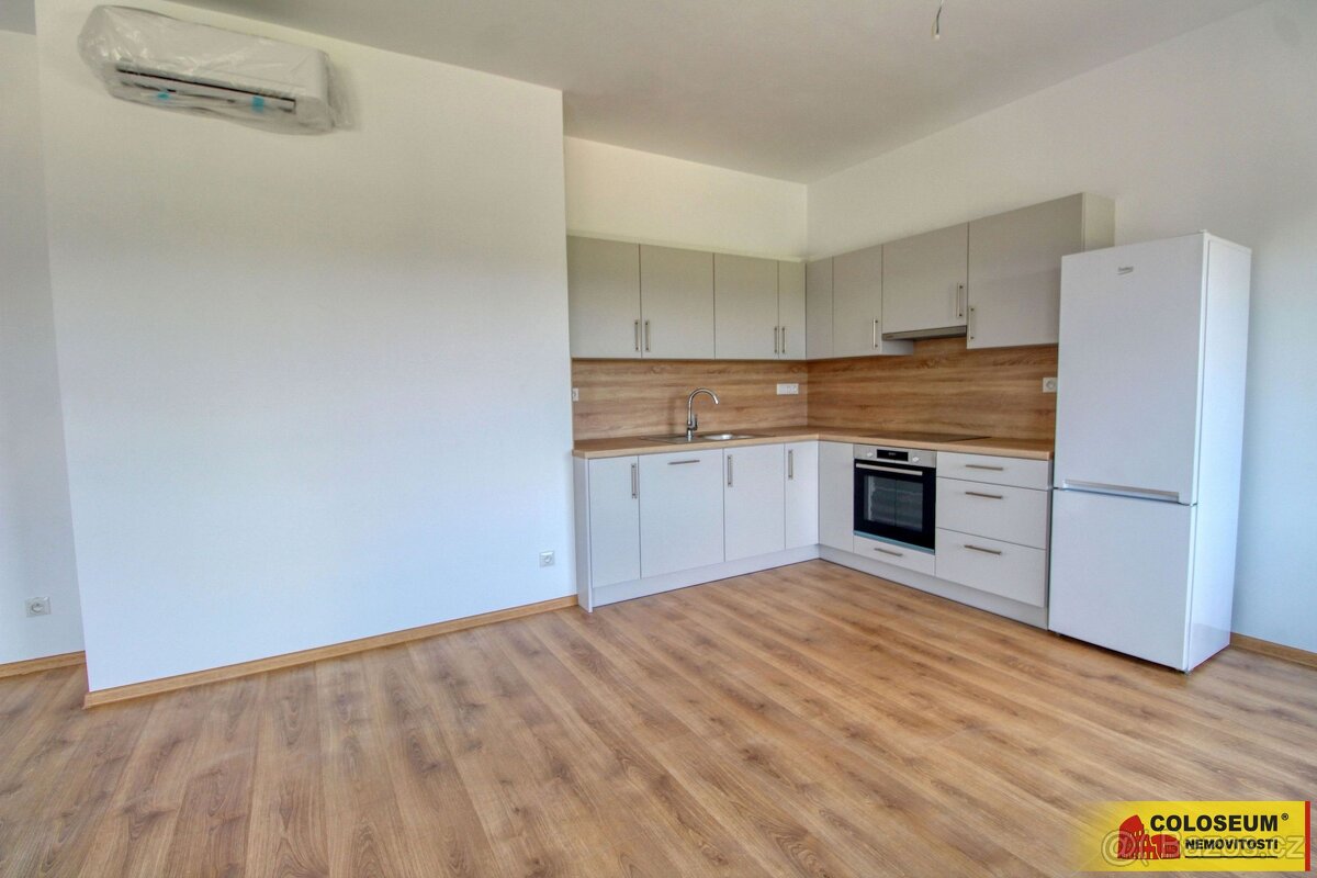 Znojmo, pronájem bytu OV 2+kk, 62 m², terasa – byt - 8