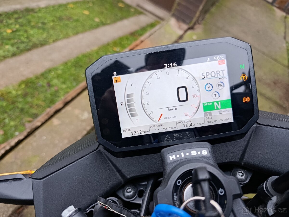 Honda CB 750 Hornet - 8