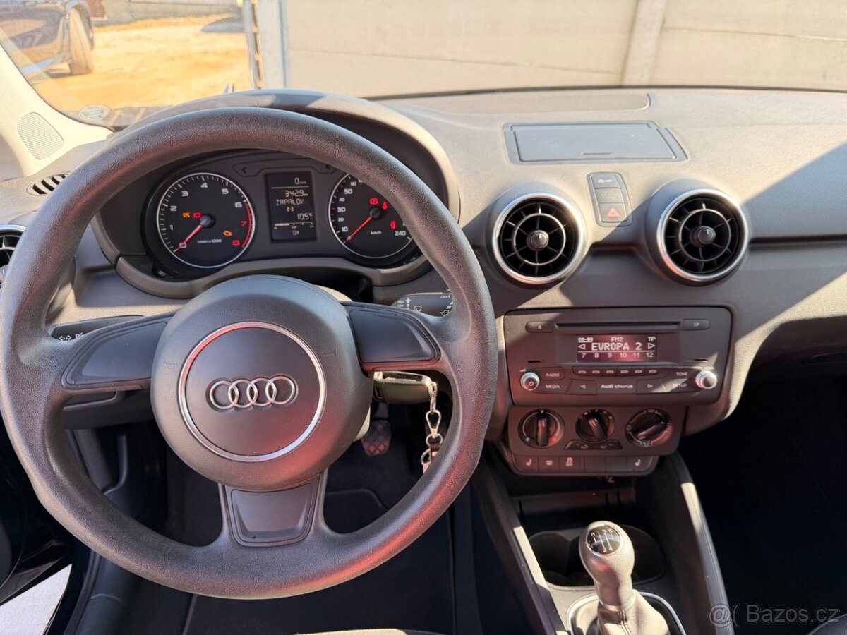 Audi A1 1.2 TFSI | 2012 | ČR | SERVIS | - 8