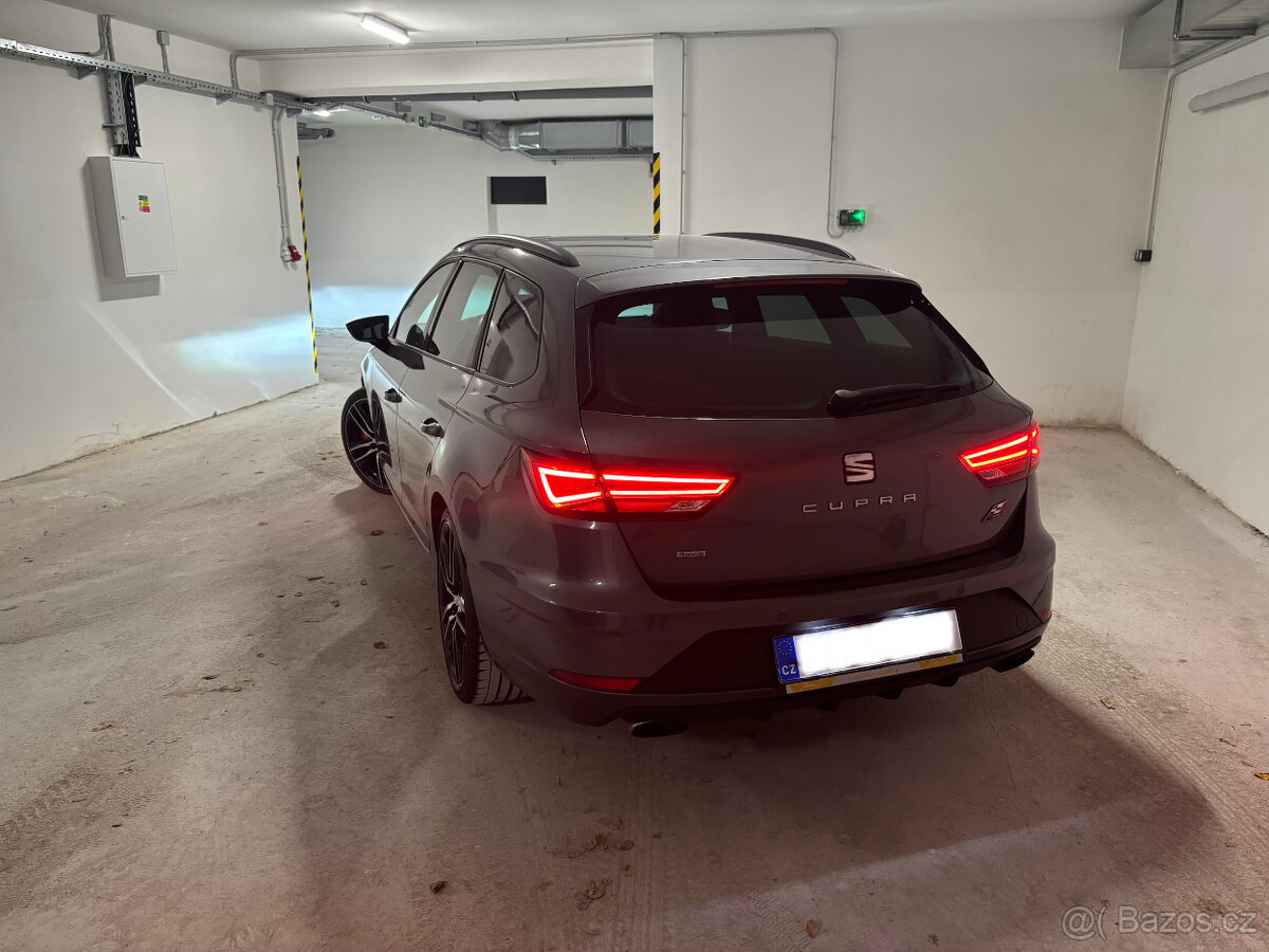 Seat Leon Cupra ST300 4drive - 8