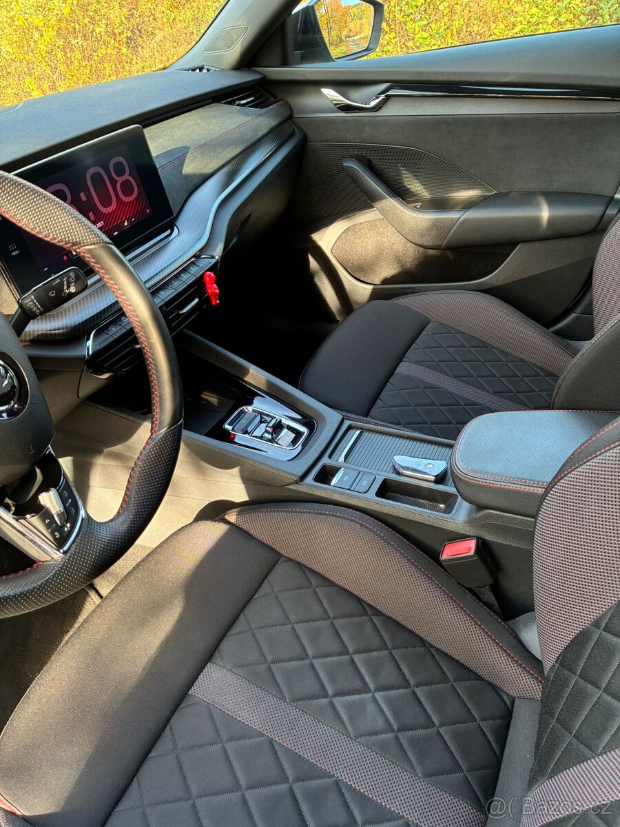 Škoda Octavia 4 RS Combi MY2022 - 8