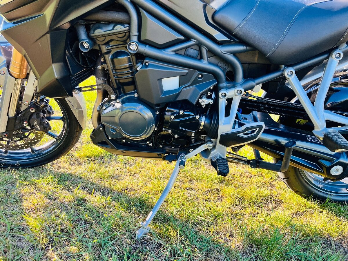 Triumph Explorer 1200 - 8