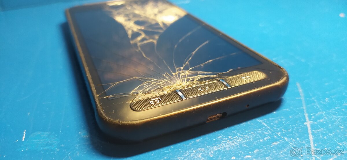 Samsung Galaxy Xcover 4 - 8