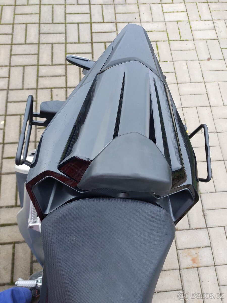 Honda CB 500 Hornet - 8