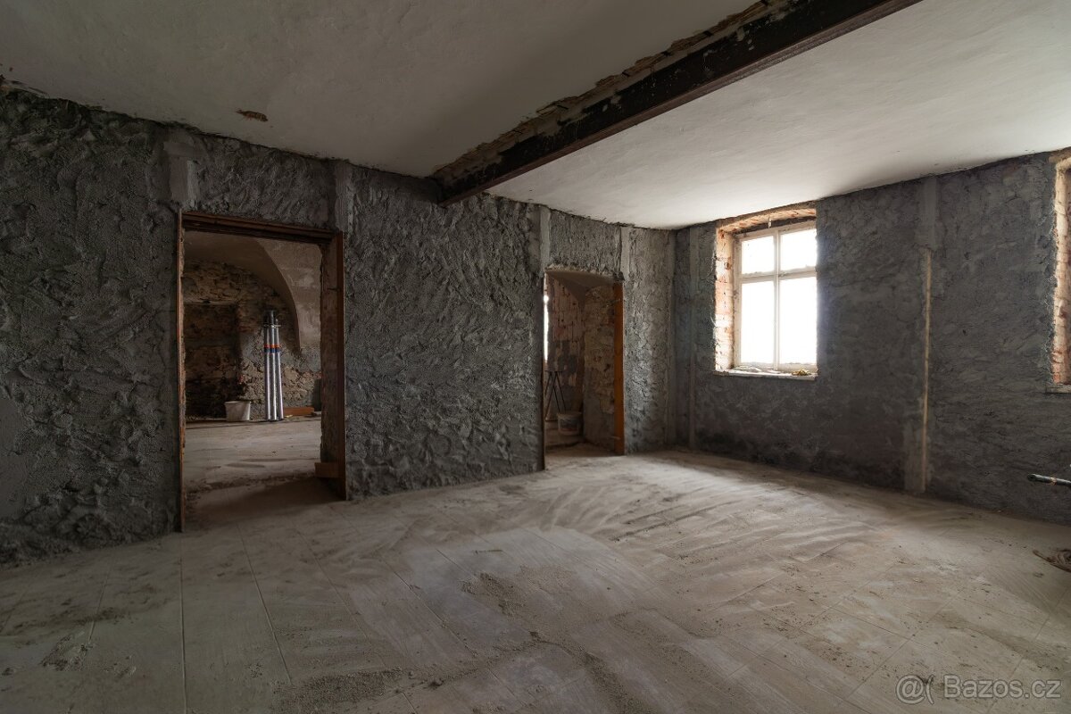 Polyfunkční dům v centru Soběslavi - 8