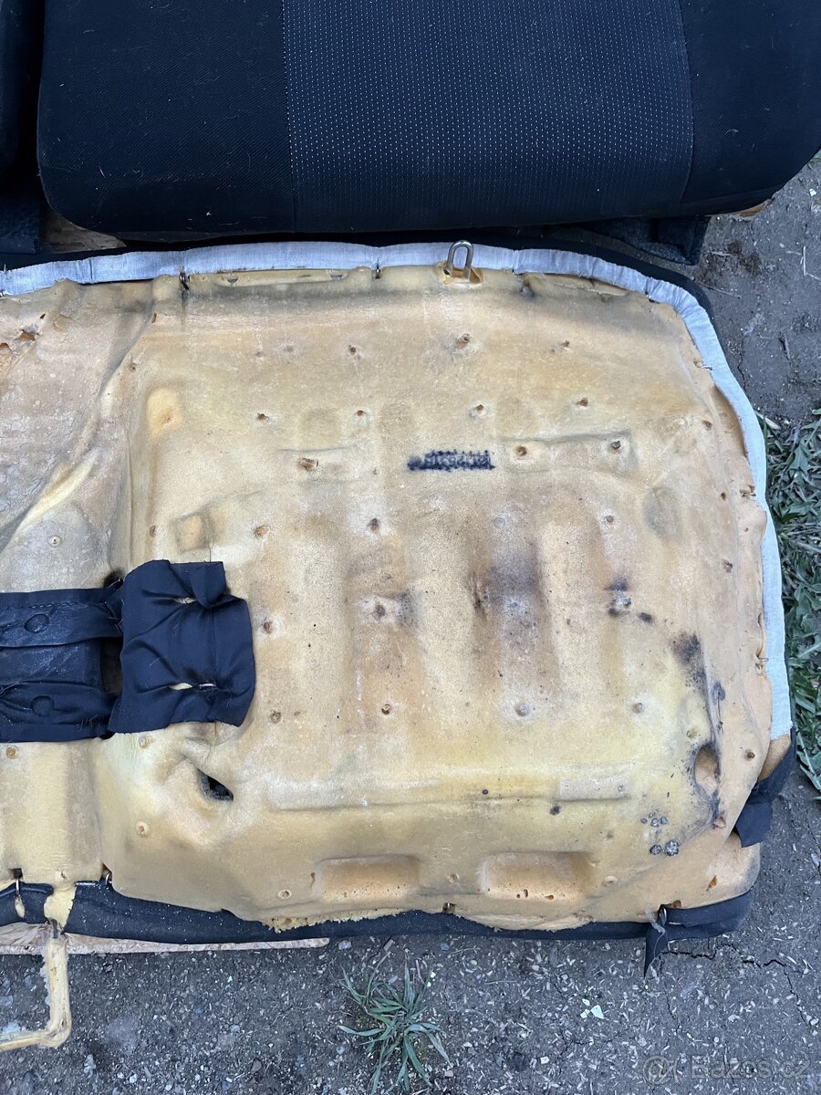 Zadní sedačky Toyota Celica T23 7g 1999-2006 - 8