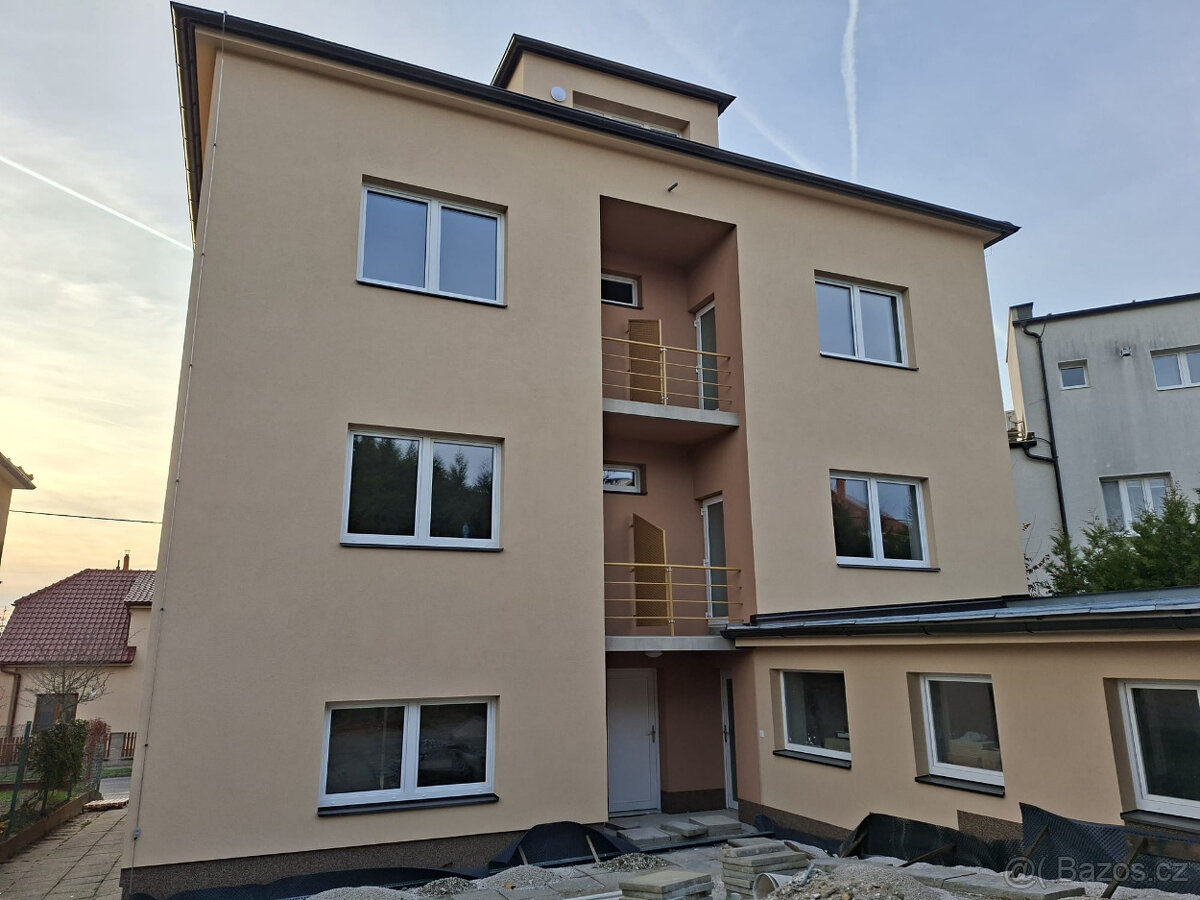 Prodej nově zrekonstruovaných zděných bytů - 8