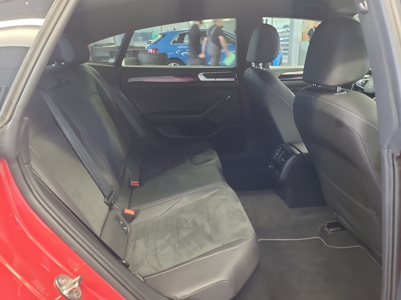 VW Arteon 2.0 TDI 147kW 4x4 DSG R-Line - záruka Autodraft - 8