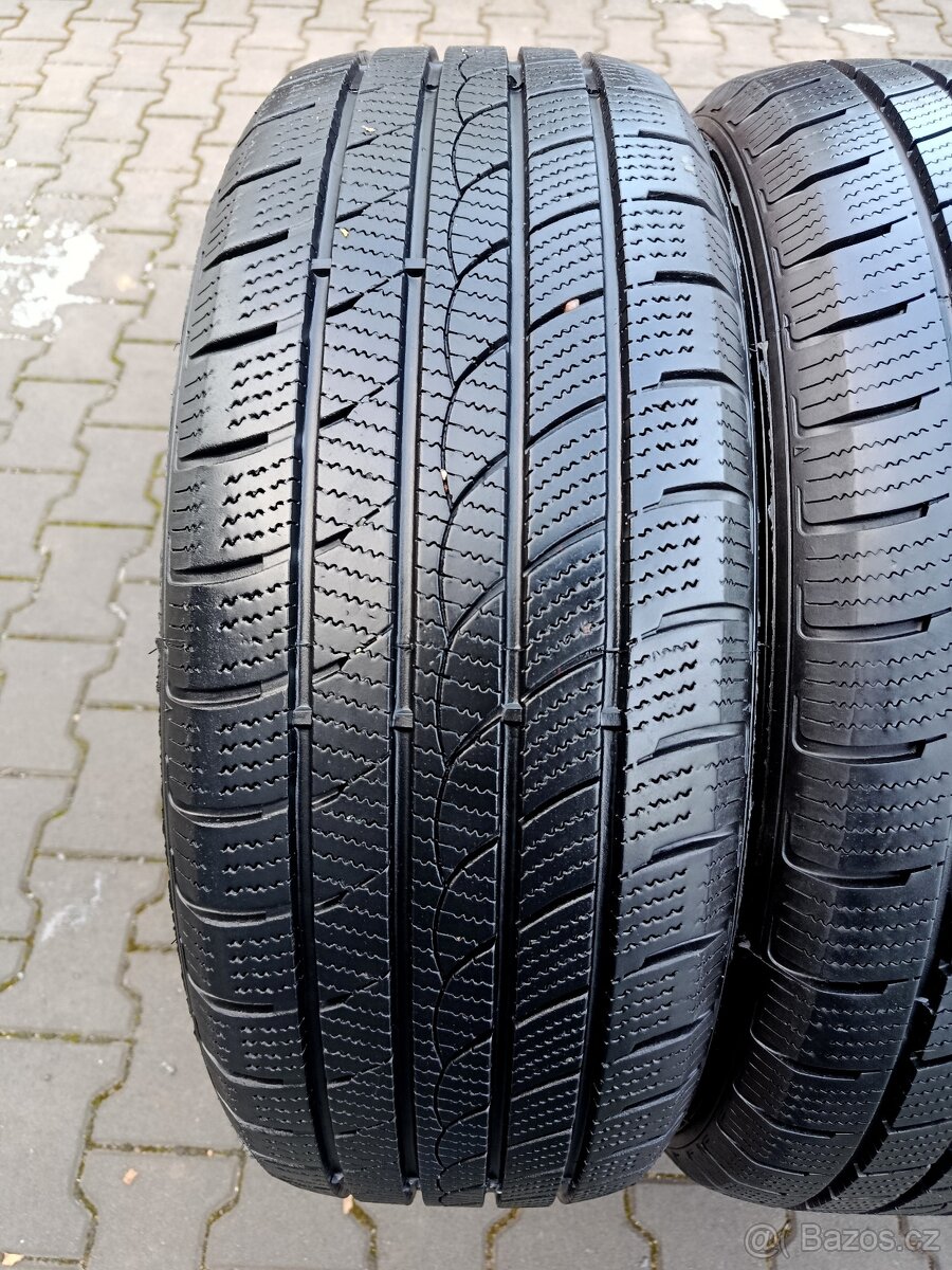 zimní pneu tracmax 235/60/18 - 8