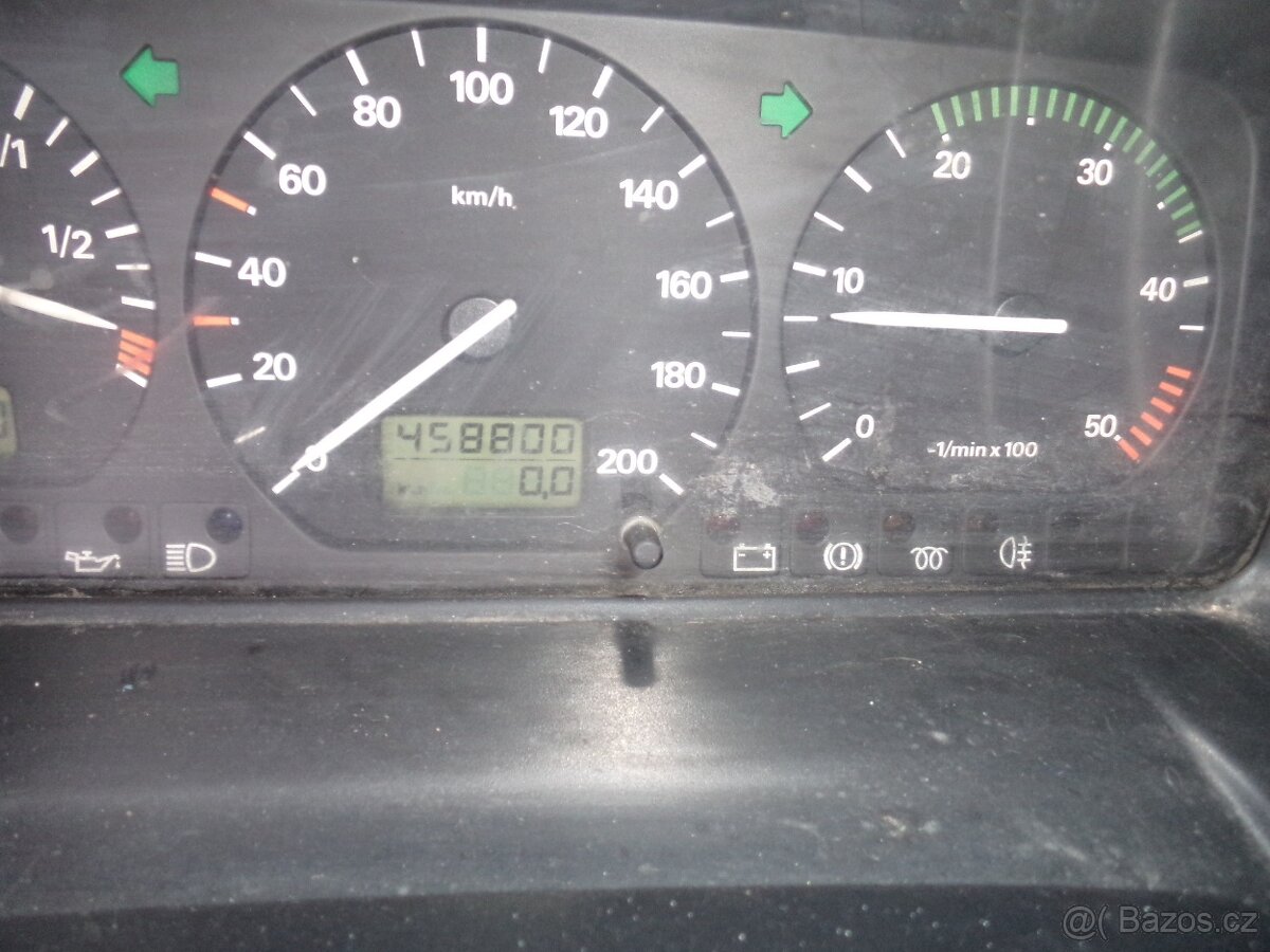 T4 2,5 75kw 5 míst - 8