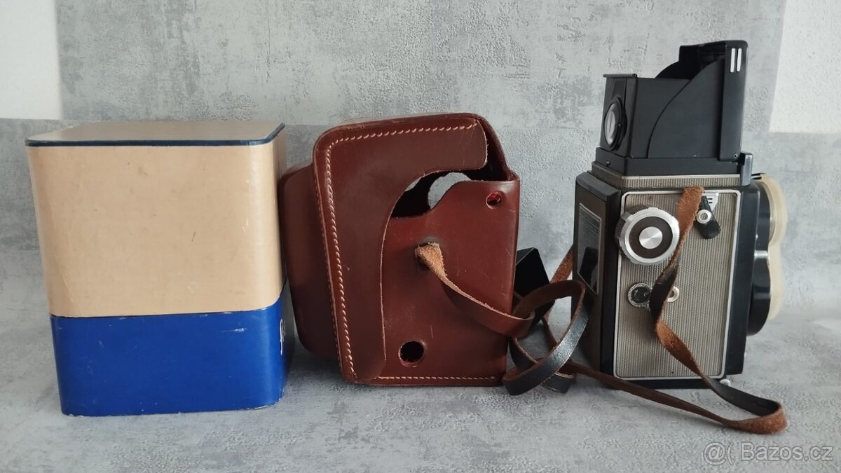 Starý pěkný fotoaparát Flexaret VI automat s příslušenstvím - 8