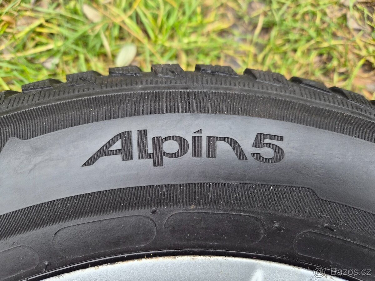 Kompletní zimní ALU kola Škoda PYXIS - 205/60 R15 - 5x112 - 8