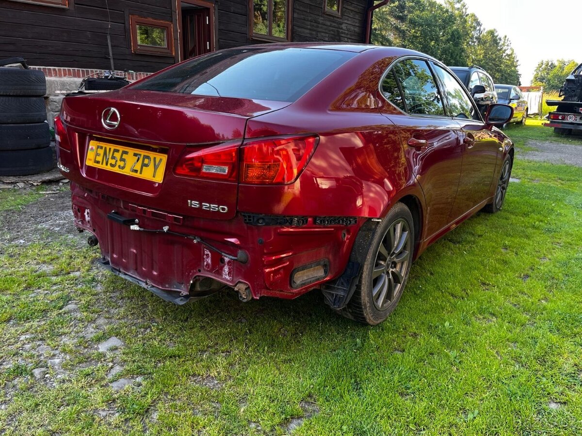 Lexus IS 250 - 8