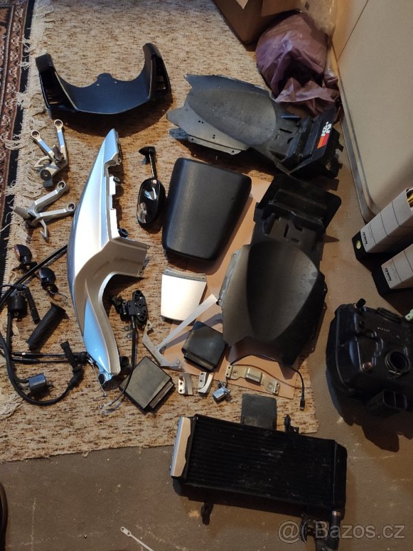 Suzuki SV 650S veškeré díly viz foto - 8