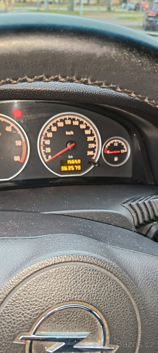 Opel vektra 1.9 CDTI na opravu - 8