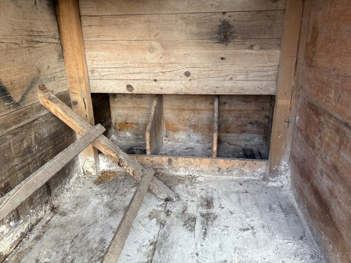 Kurník - masivní - 8