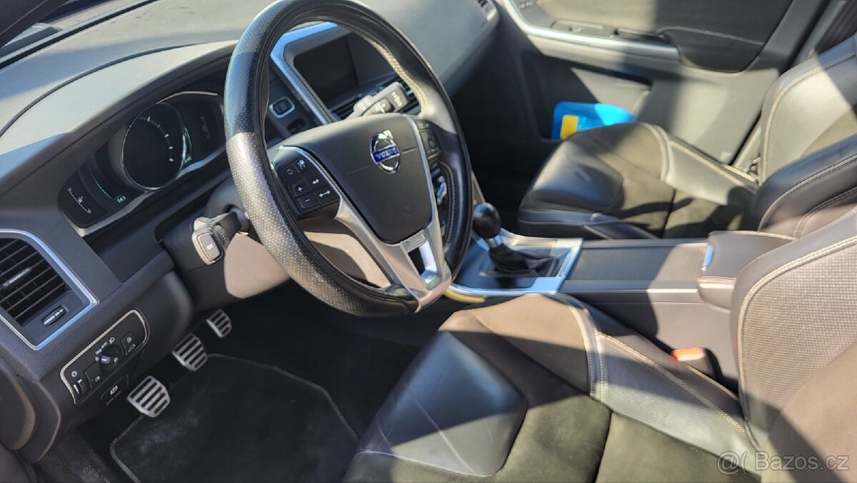 Volvo XC60 R-Design D5/2,4L 158KW - 8