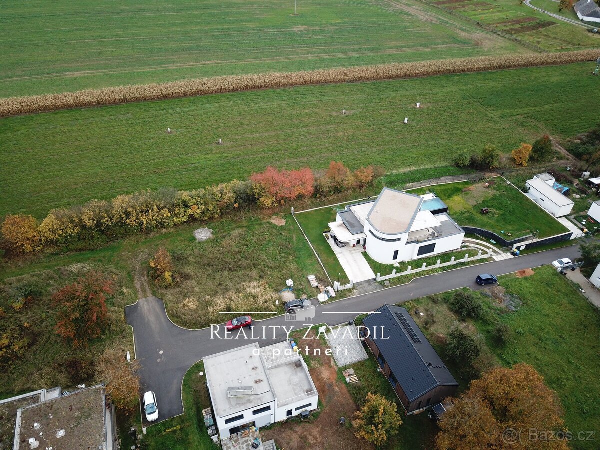 Prodej stavebního pozemku 939 m², Kouřim, ev.č. 00917 - 8